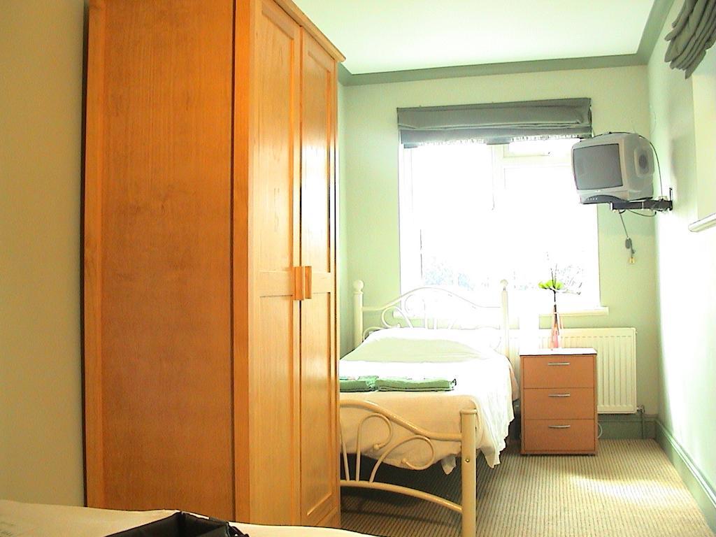 Furnival Lodge Slough Cameră foto